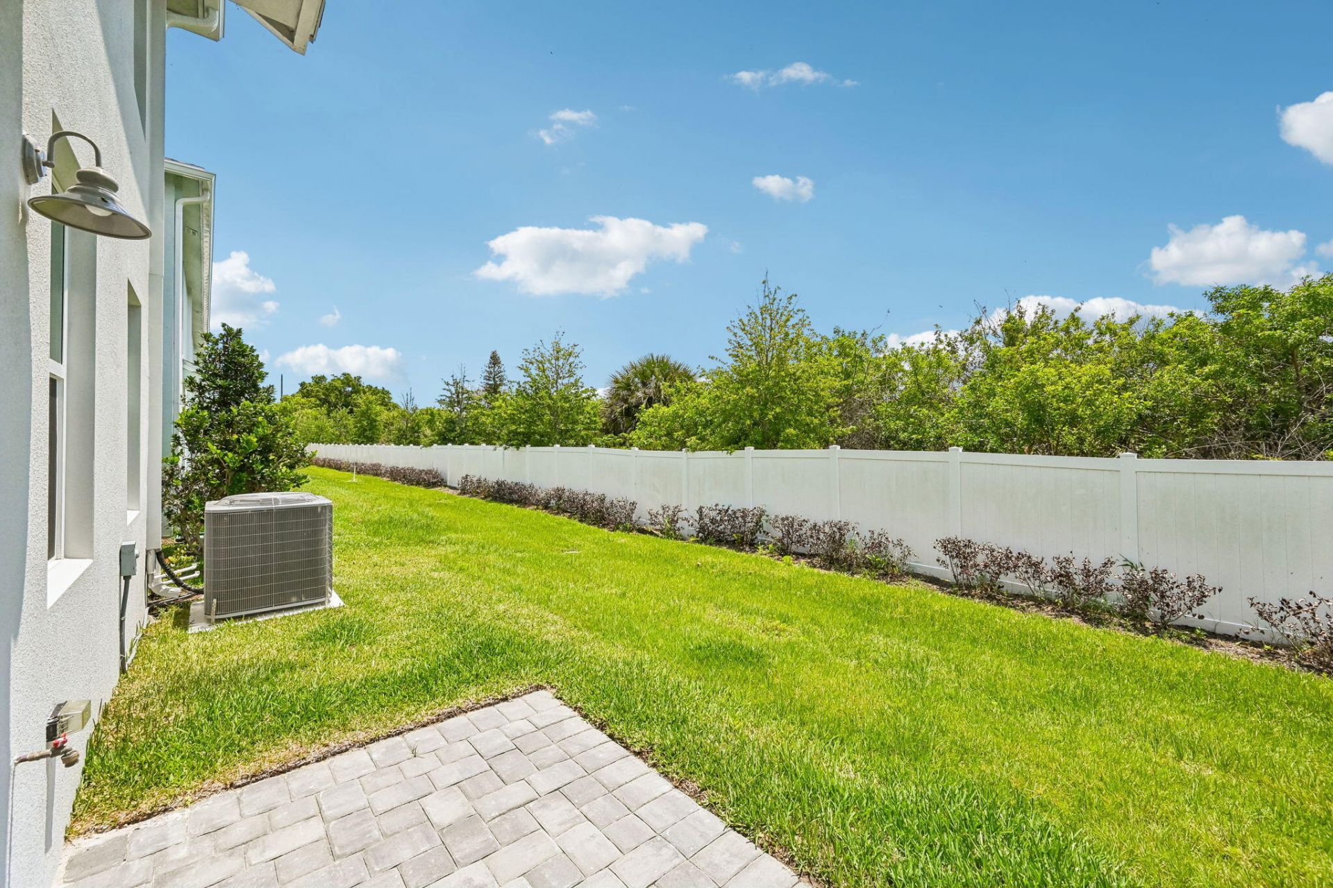 602 Salisbury Circle, Fort Pierce, FL 34982 Photo