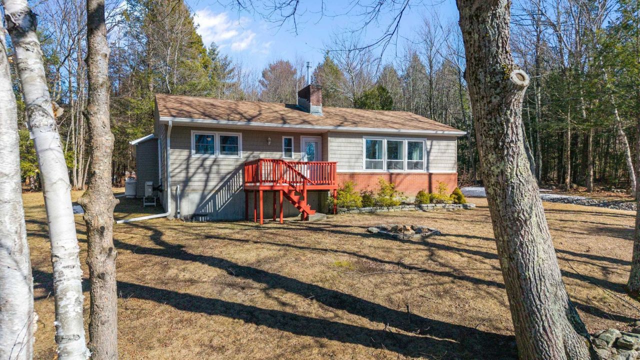 109 Middle Winchendon Road Rindge, NH 03461