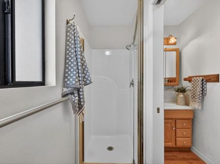 305 Riverview Dr, Auburn, CA 95603 Photo