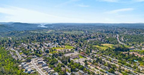 305 Riverview Dr, Auburn, CA 95603 Photo