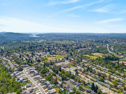 305 Riverview Dr, Auburn, CA 95603 Photo