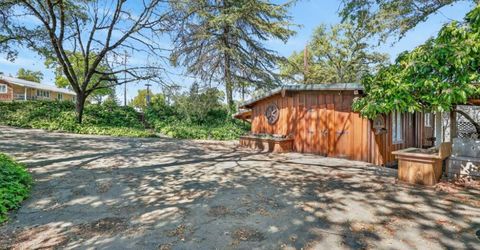 305 Riverview Dr, Auburn, CA 95603 Photo