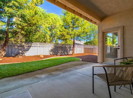8017 Steamboat Ln, Roseville, CA 95747 Photo
