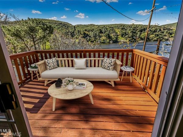 17743 Elizabeth Lake, Lake Hughes, CA 93532