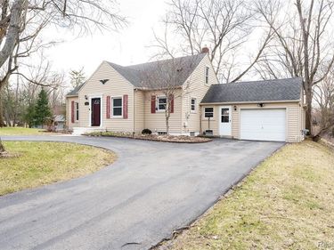 723 Globe Road, Waterford Twp, MI 48328