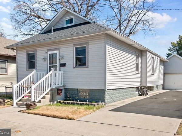 132 HICKMAN AVENUE, GLOUCESTER CITY, NJ 08030