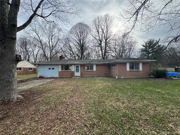 1732 Pierce Drive, Beavercreek, OH 45432