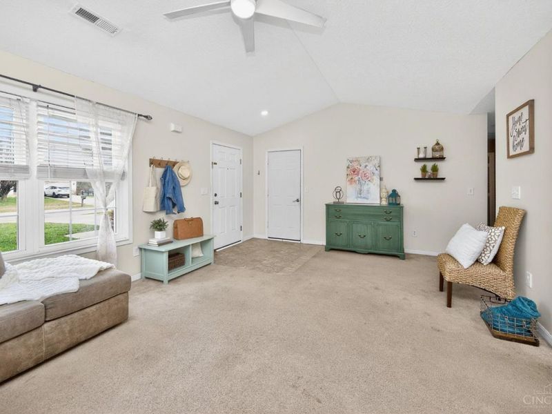 2071 River Birch Drive, Batavia Twp, OH 45102 Photo 5