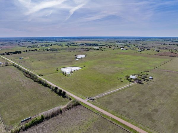 555 Knape RD , La Grange, TX 78945