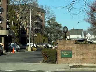 3 Birchwood Court Mineola, NY 11501