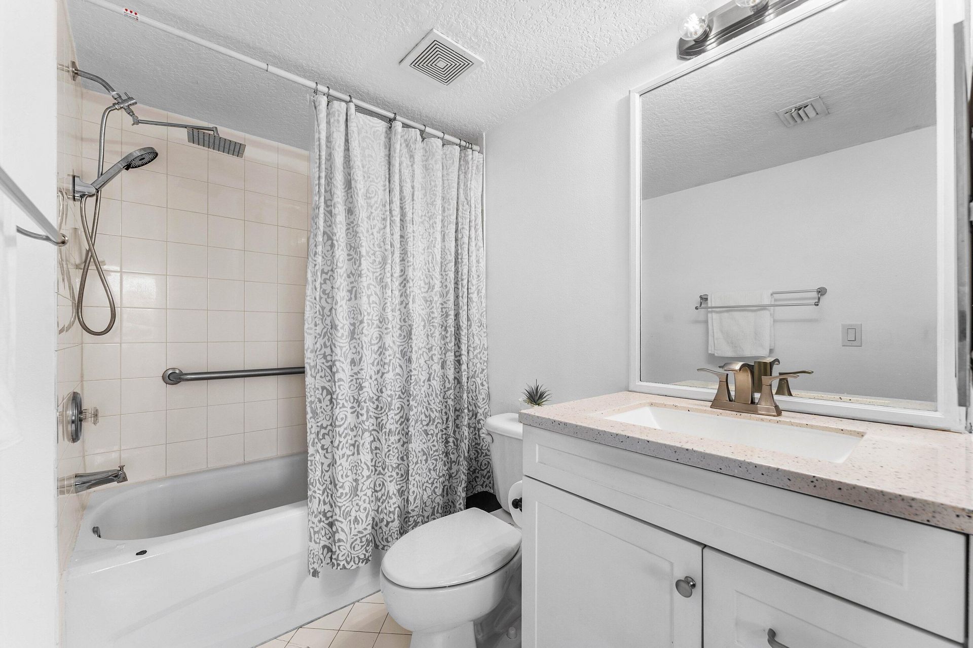 3490 Briar Bay Boulevard, Unit 105, West Palm Beach, FL 33411 Photo