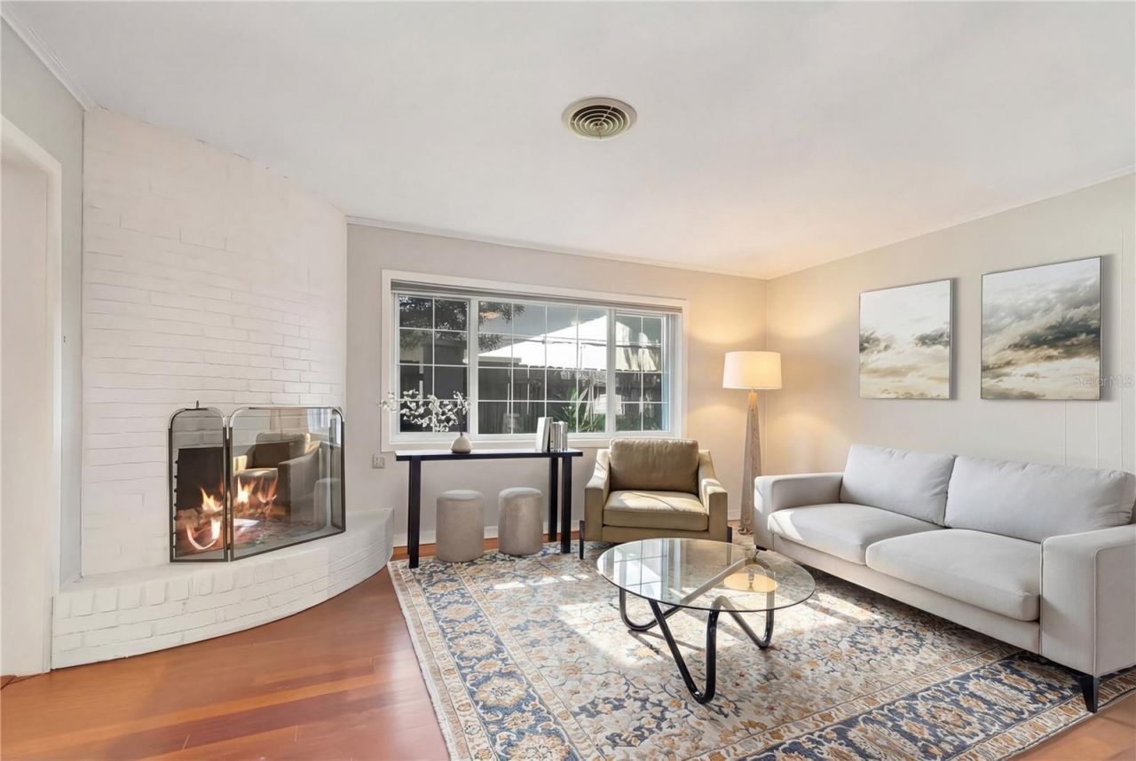 2102 W Kyra Drive, Tampa, FL 33612 Photo