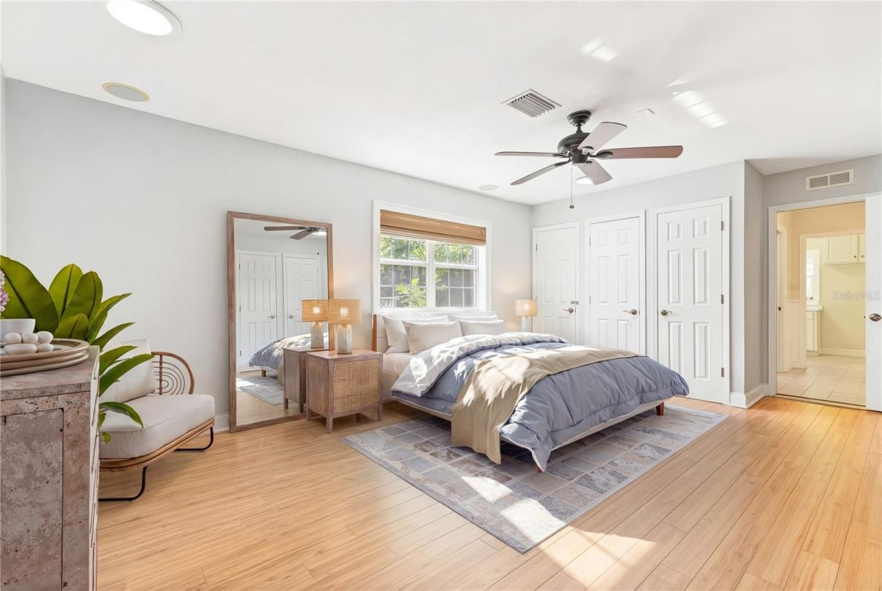 2102 W Kyra Drive, Tampa, FL 33612 Photo