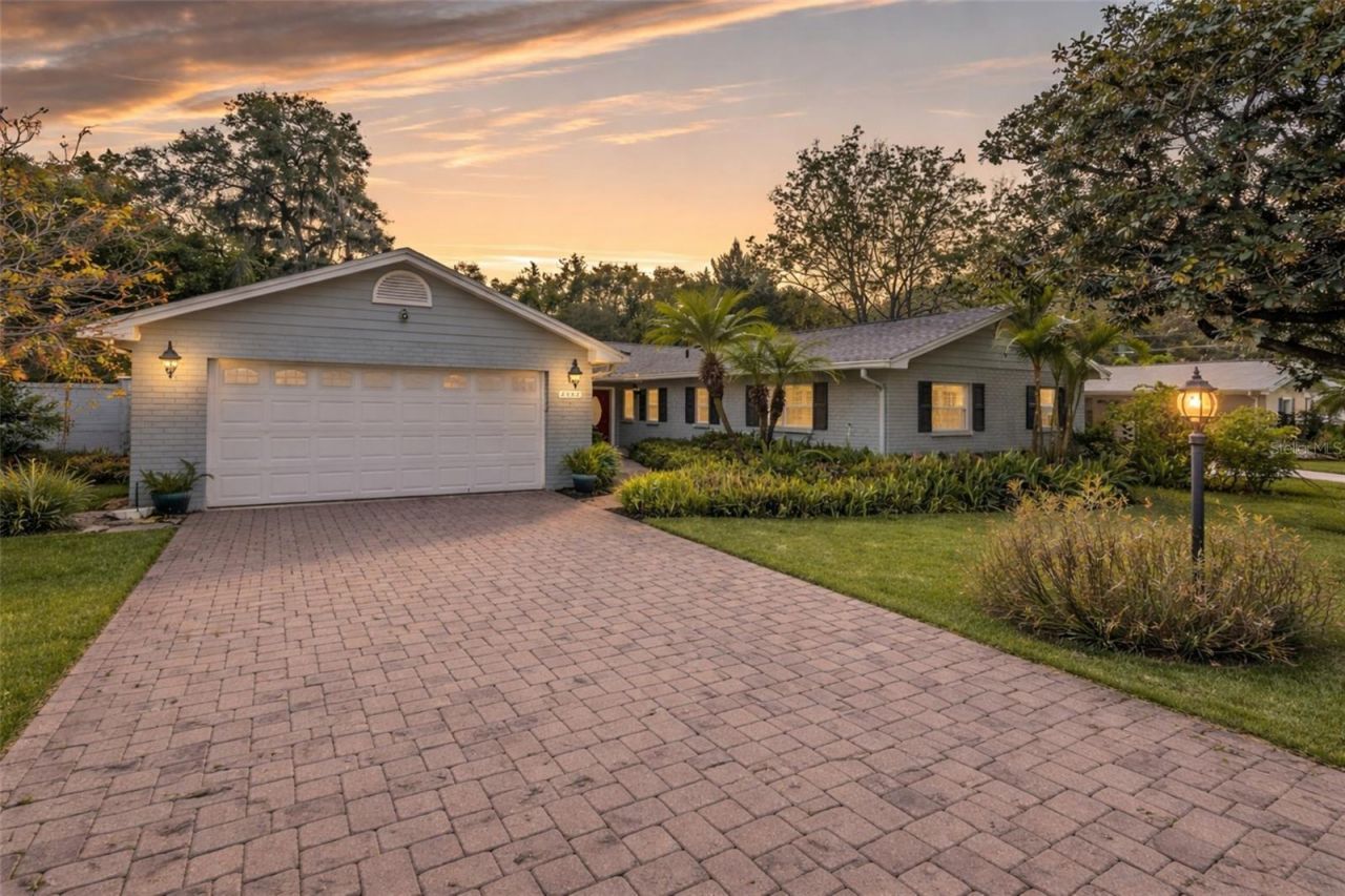 2102 W Kyra Drive, Tampa, FL 33612 Photo