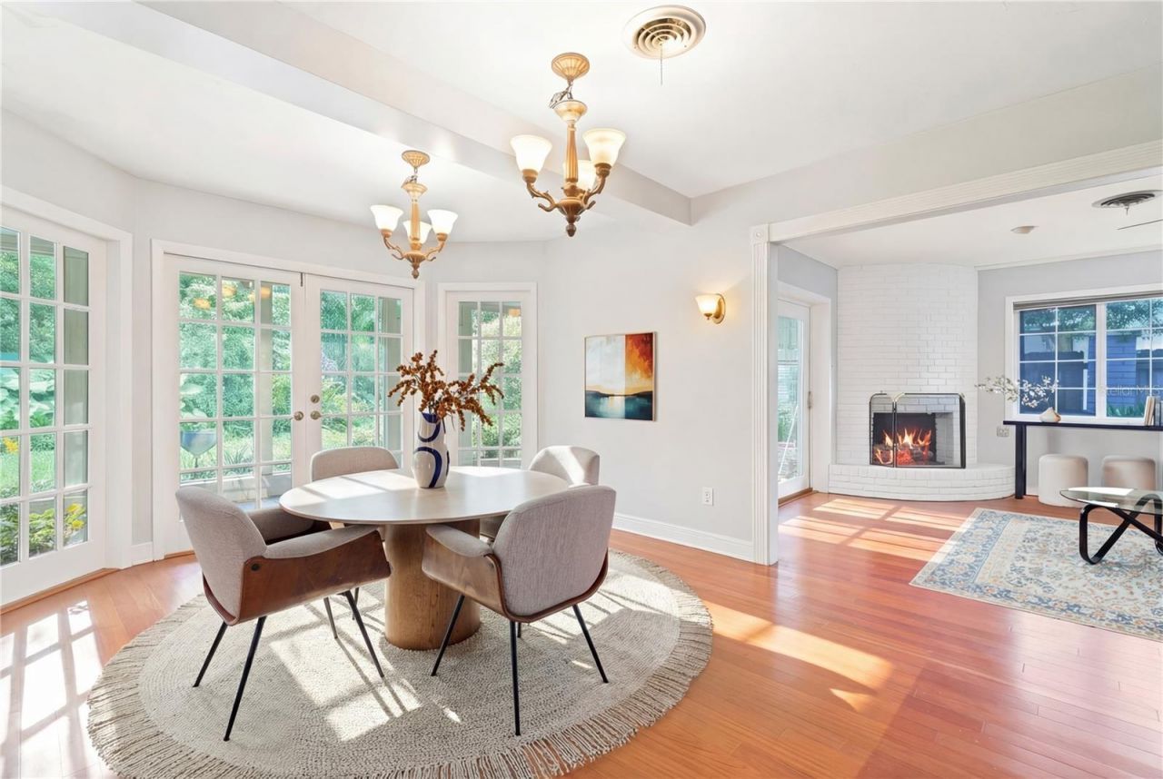 2102 W Kyra Drive, Tampa, FL 33612 Photo