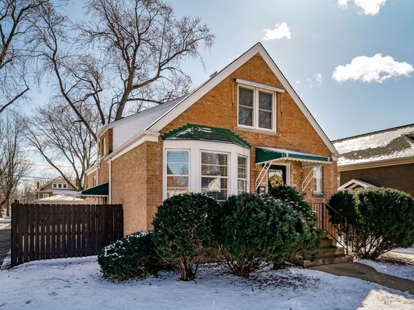 3701 Madison Avenue, Brookfield, IL 60513