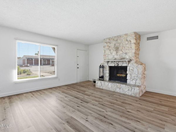 5902 N GRANITE REEF Road, Scottsdale, AZ 85250