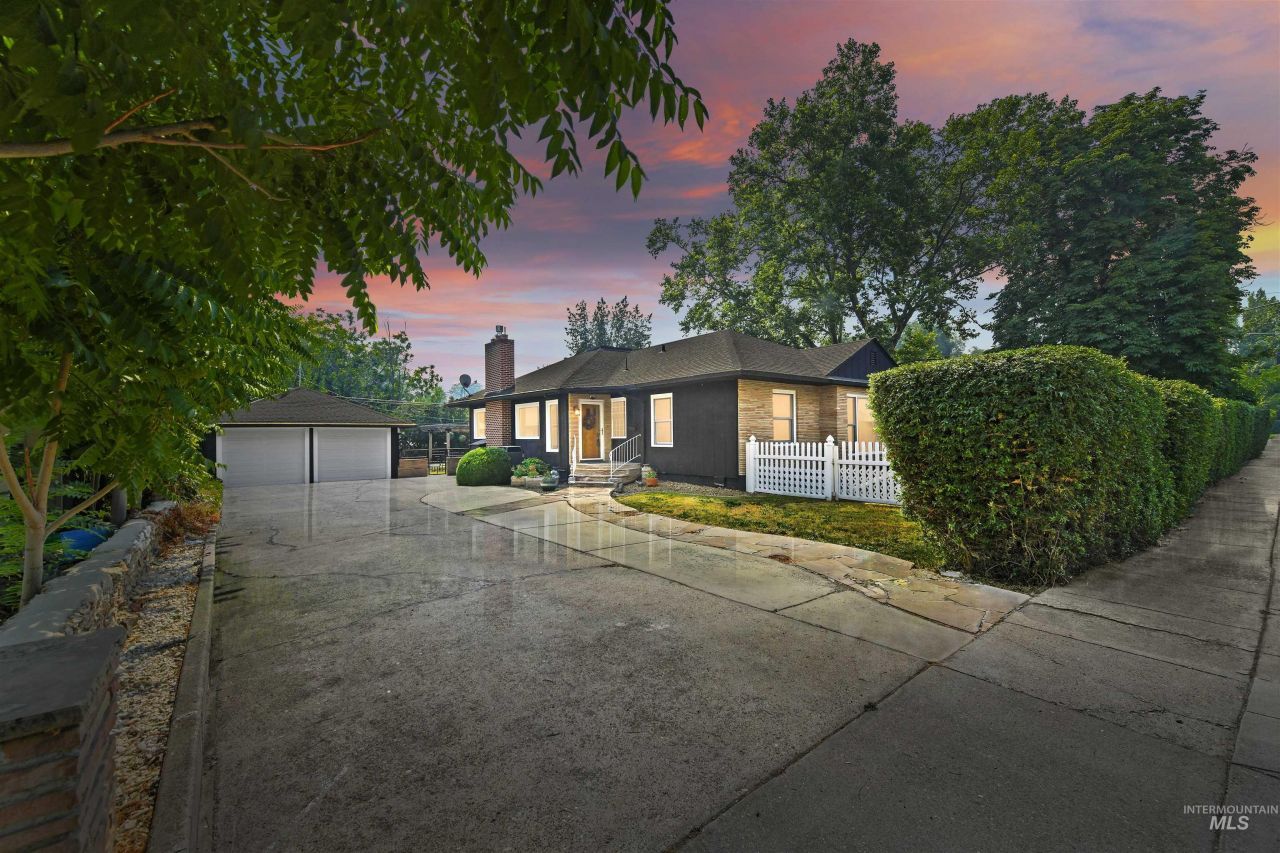 1521 Idaho Avenue, Caldwell, ID 83605 Main Photo