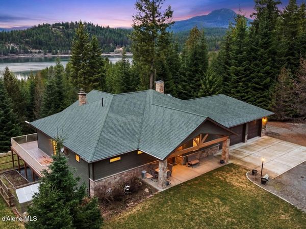 457 Gypsy Bay RD , Sagle, ID 83860