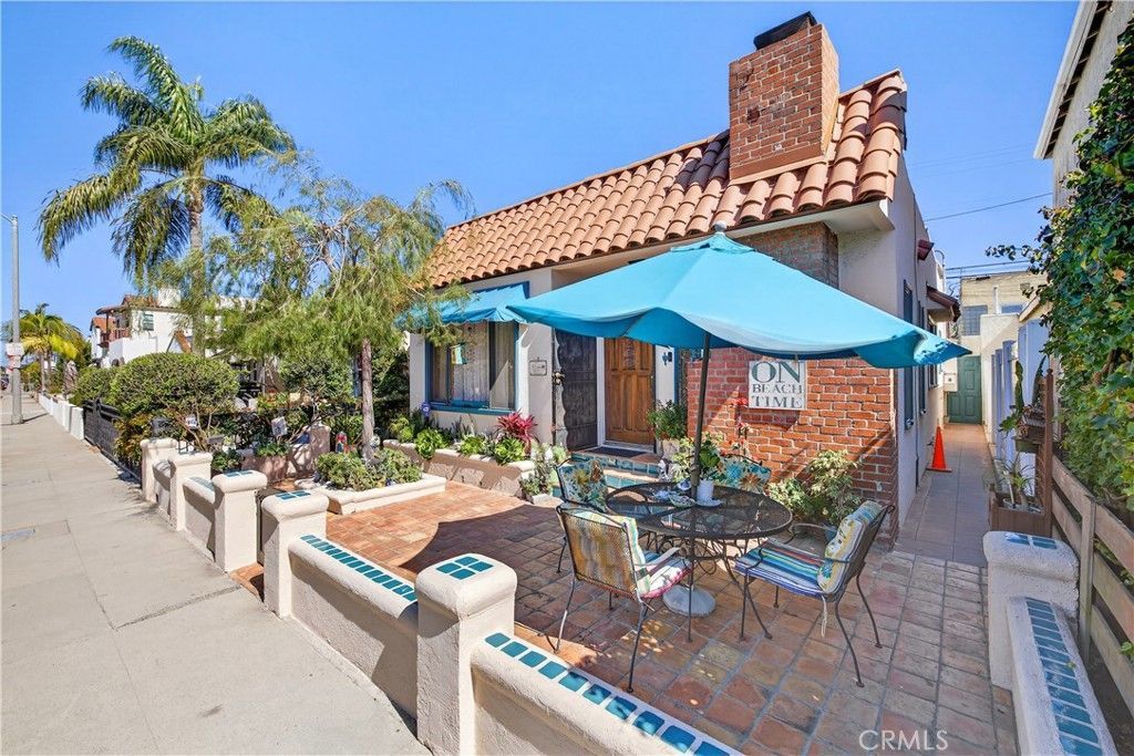 40 La Verne Avenue, Long Beach, CA 90803 Main Photo