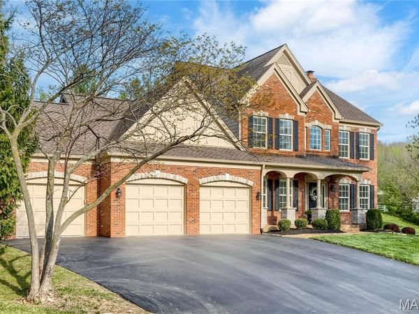 882 Cabernet Lane, St Albans, MO 63073