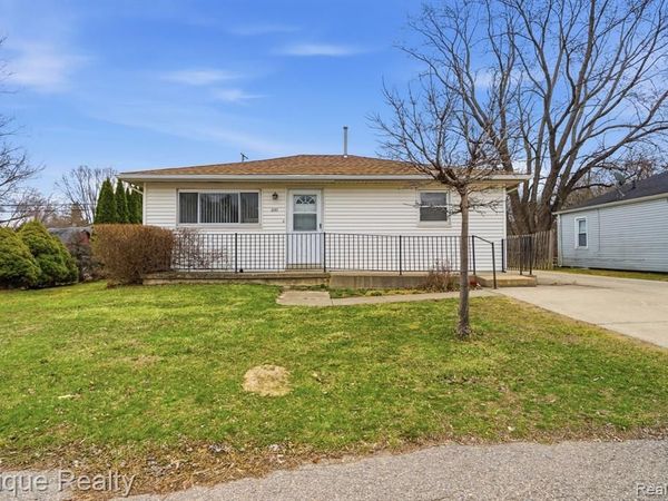 3197 Crooks Road, Rochester Hills, MI 48309