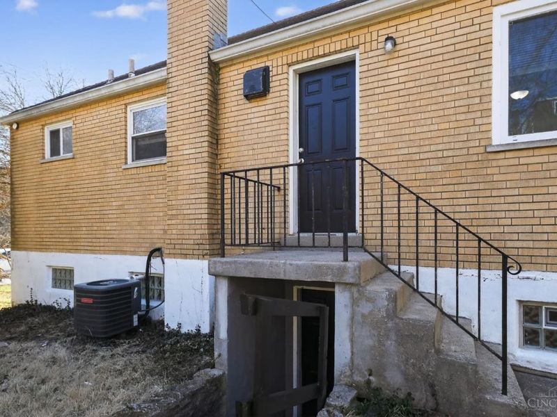 700 Wilbud Drive, Cincinnati, OH 45205 Photo 4