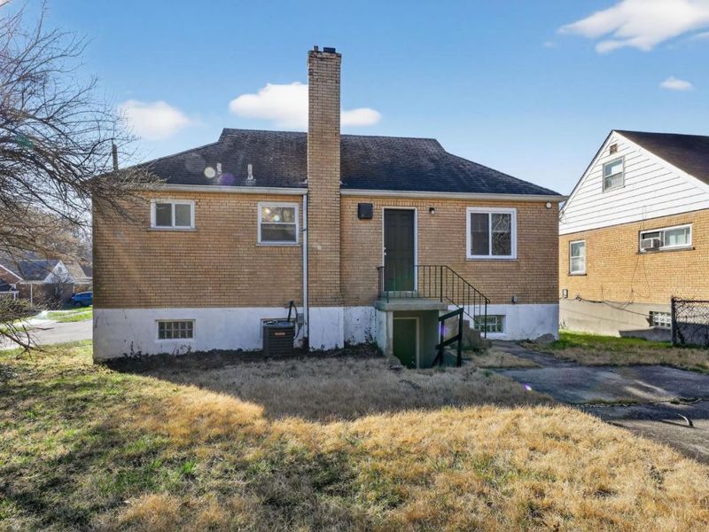 700 Wilbud Drive, Cincinnati, OH 45205 Photo 5