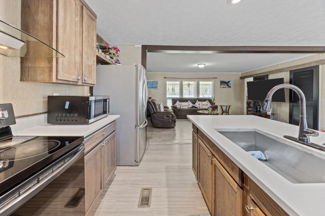 158 Knight Avenue Photo 11