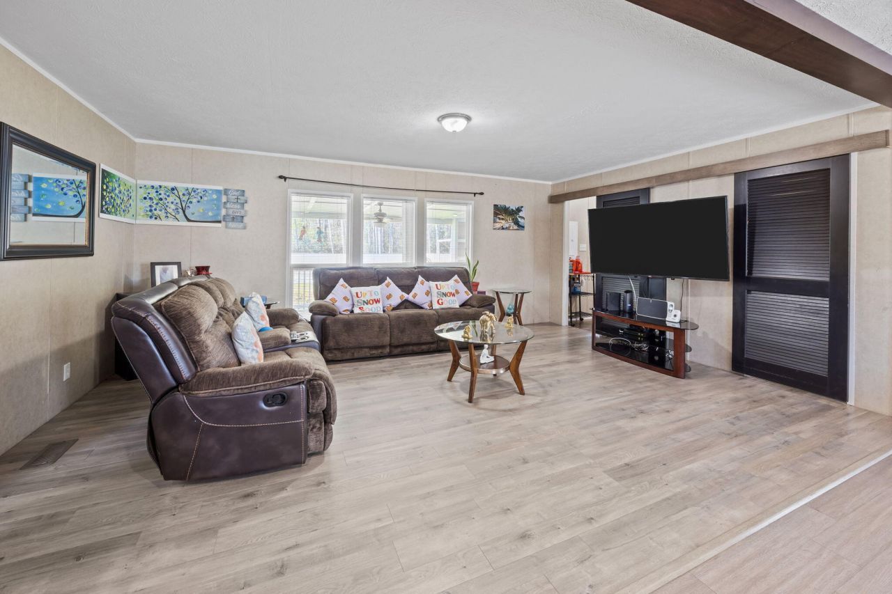 158 Knight Avenue Photo 12