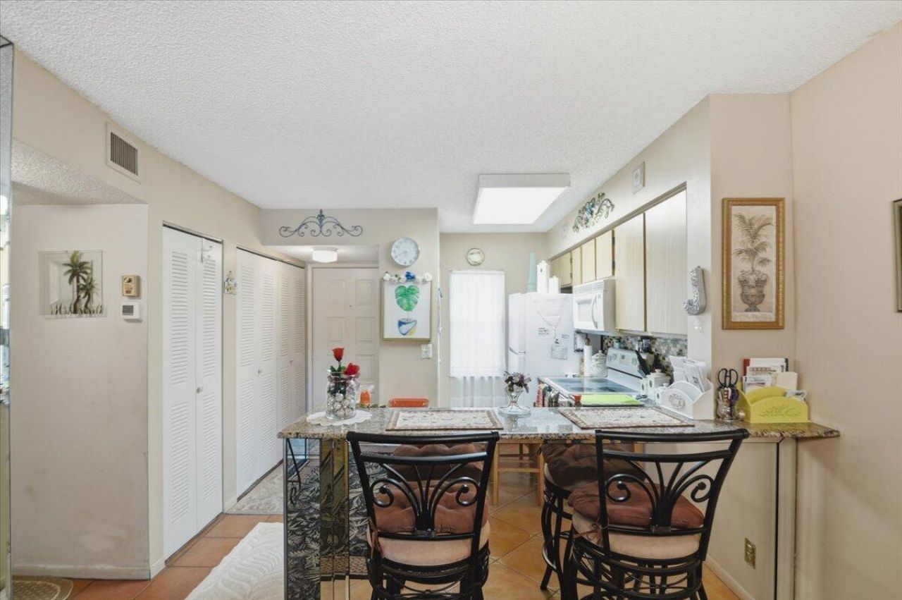 2220 N Cypress Bend Drive, Unit 410, Pompano Beach, FL 33069 Photo