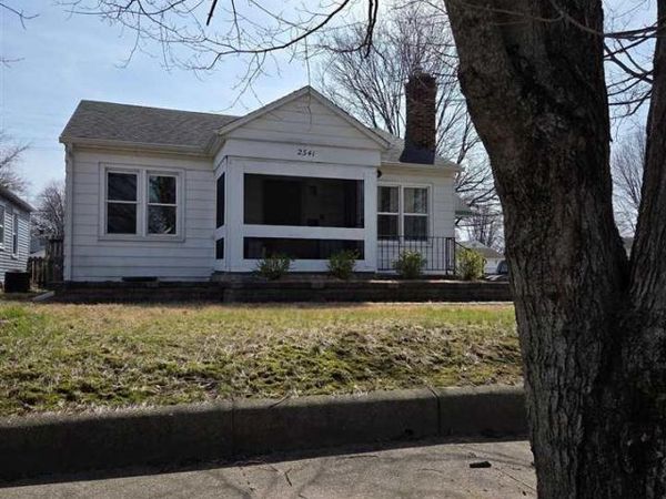 2341 S Seabury Avenue, Terre Haute, IN 47803