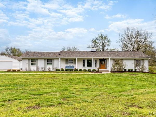 32 Weldon Spring Heights Drive, Weldon Spring, MO 63304