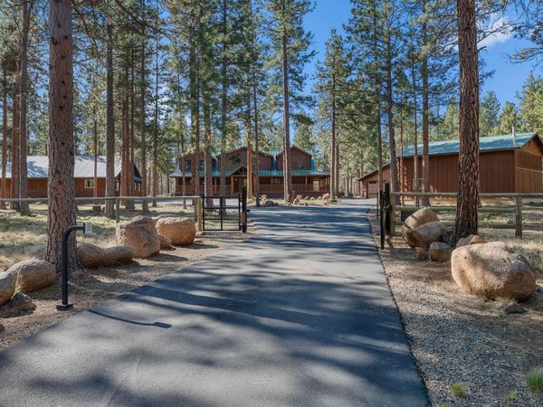 16431 Marmott Lane, Sisters, OR 97759