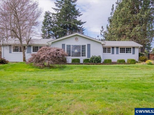 255 SE Hawthorne Av, Dallas, OR 97338