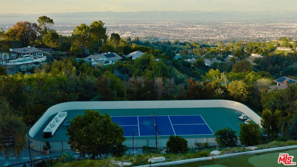 4 Buckboard Lane, Rolling Hills, CA 90274 Main Photo