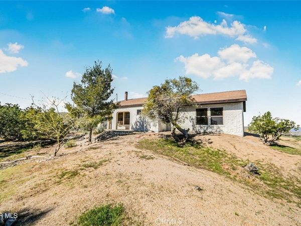 31720 96th Street East, Littlerock, CA 93543