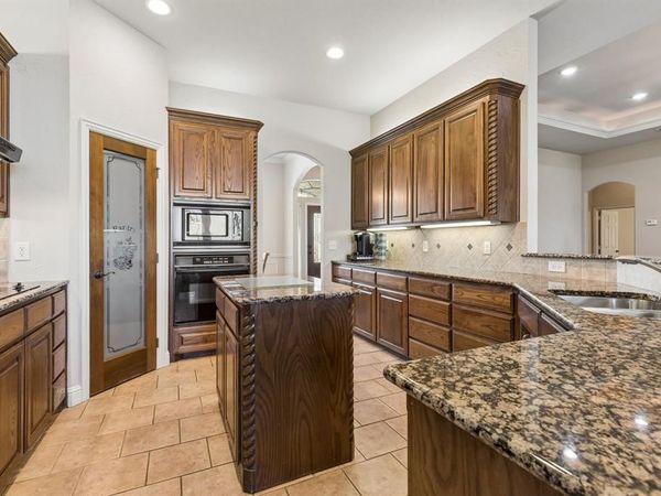 600 Lonesome Trail, Haslet, TX 76052