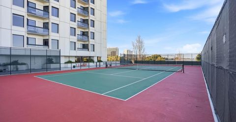 6363 Christie Ave #717, Unit 717, Emeryville, CA 94608 Photo