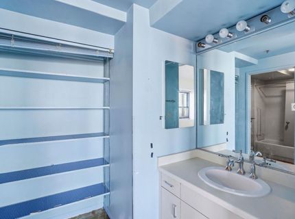 6363 Christie Ave #717, Unit 717, Emeryville, CA 94608 Photo