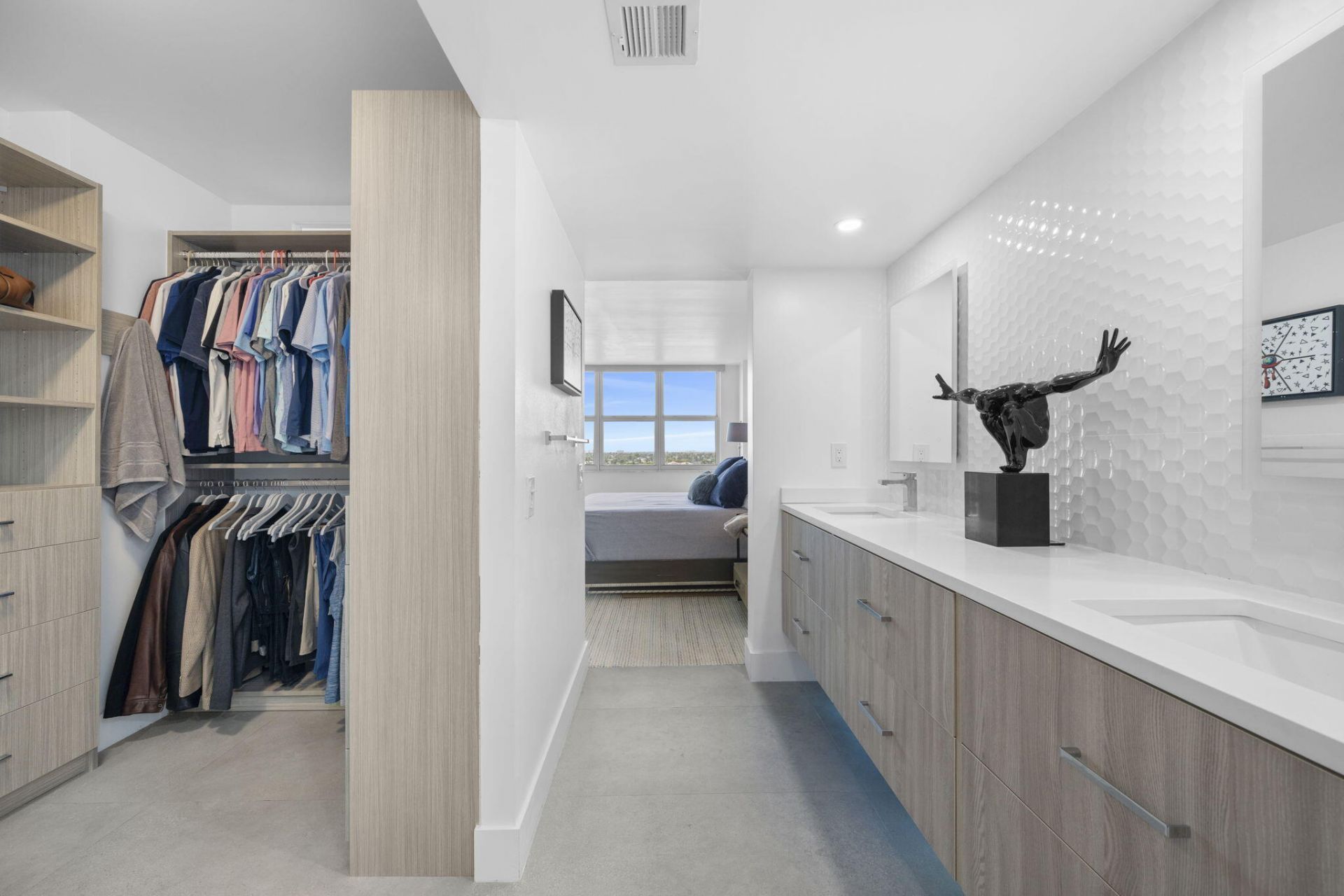 511 Bayshore Drive, Unit 905, Fort Lauderdale, FL 33304 Photo