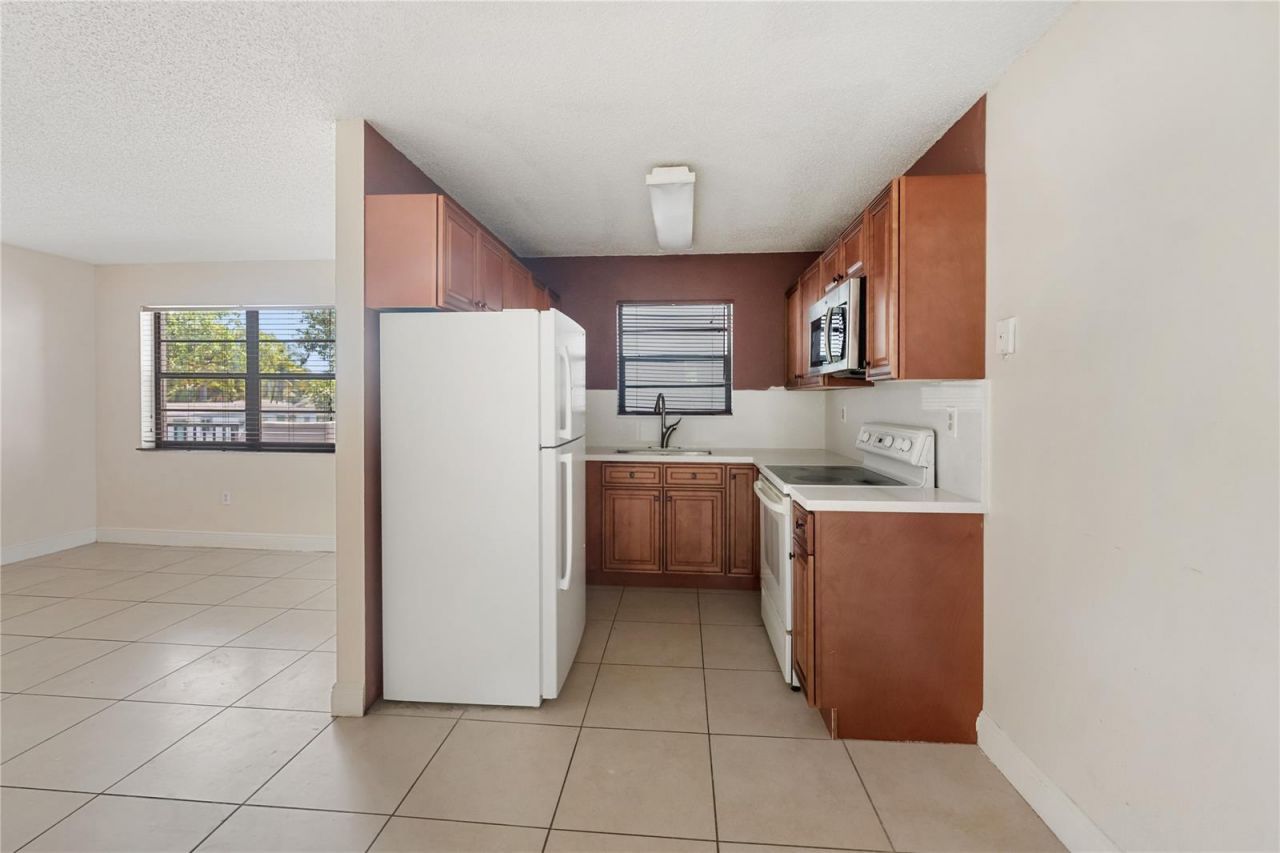 1925 Madison Street, Unit 22, Hollywood, FL 33020 Photo