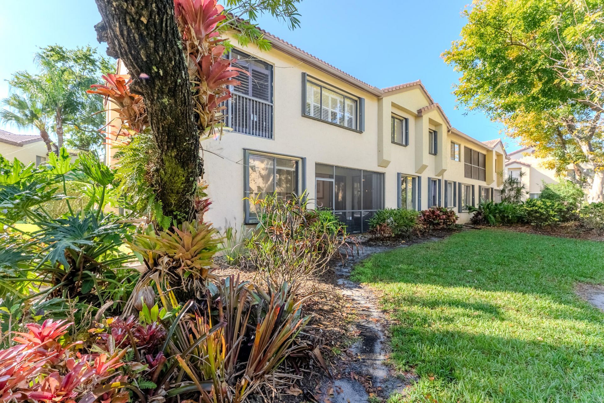 10527 NW 10th Street, Unit B-130, Plantation, FL 33322 Photo