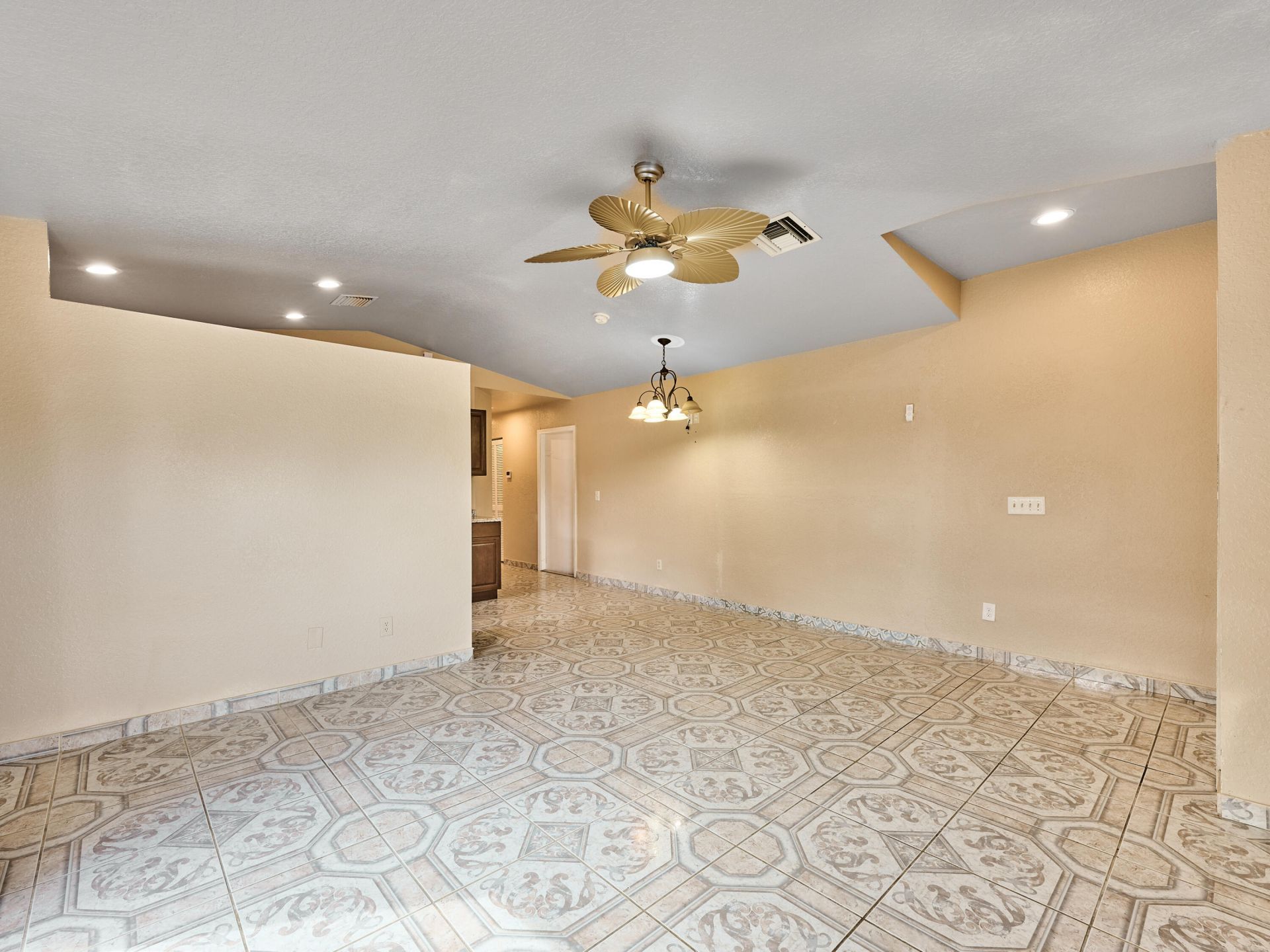 556 E Ridge Cir Circle N, Boynton Beach, FL 33435 Photo