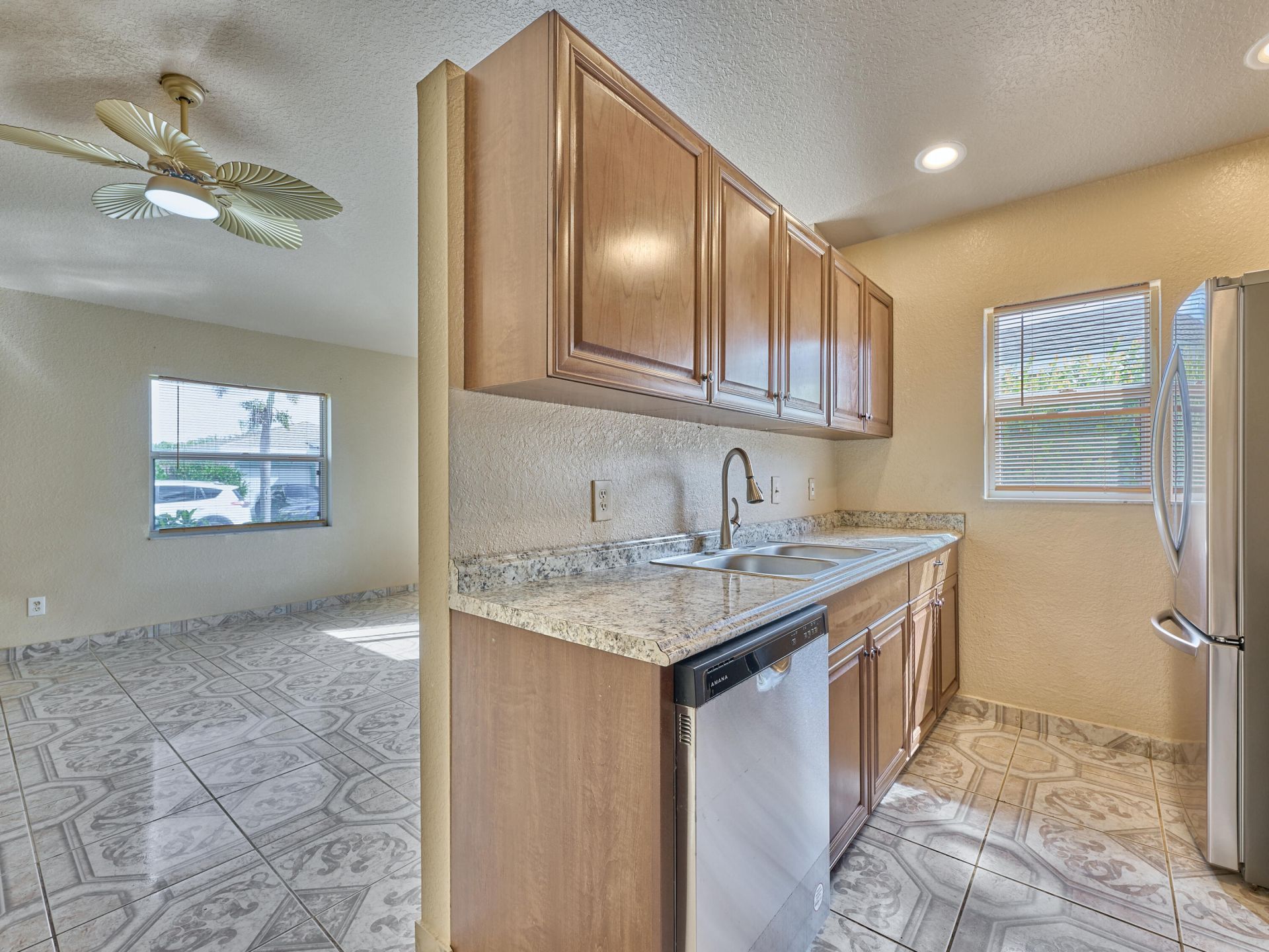 556 E Ridge Cir Circle N, Boynton Beach, FL 33435 Photo