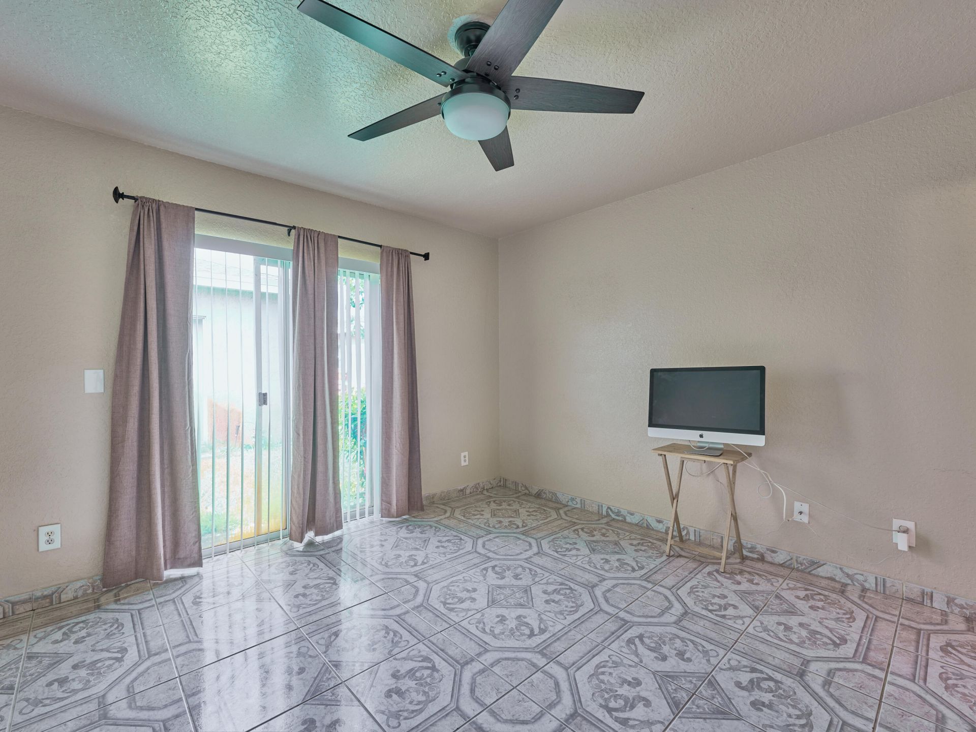 556 E Ridge Cir Circle N, Boynton Beach, FL 33435 Photo