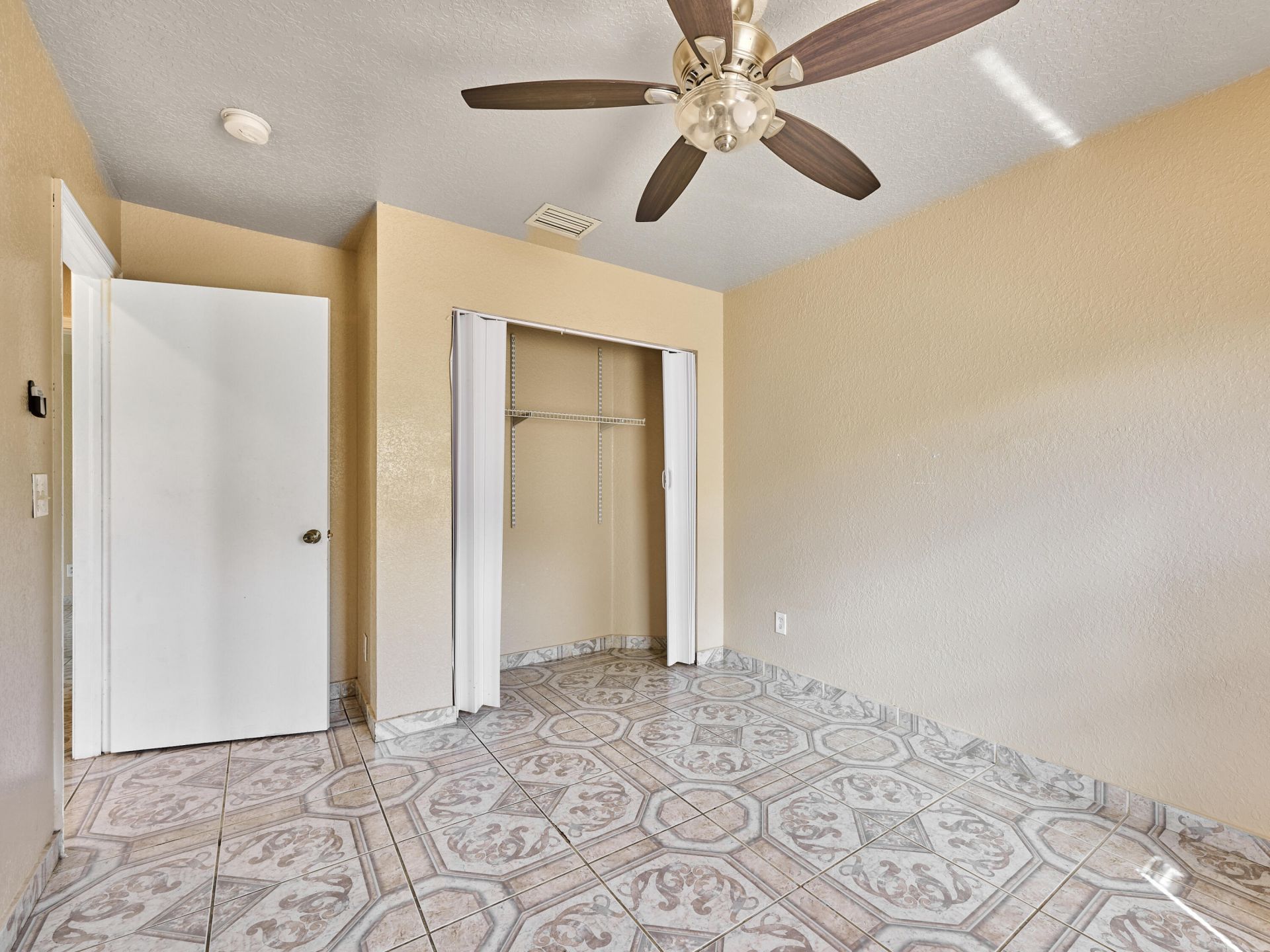 556 E Ridge Cir Circle N, Boynton Beach, FL 33435 Photo