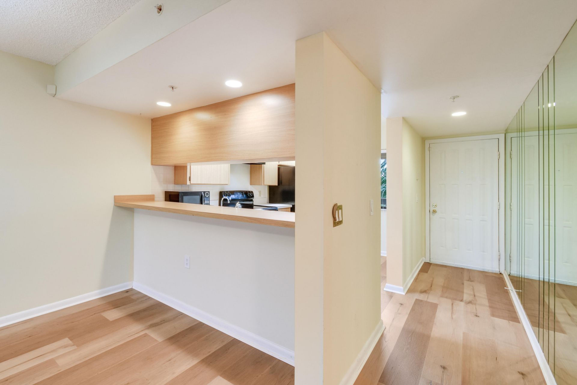 1701 Marina Isle Way, Unit 301, Jupiter, FL 33477 Photo