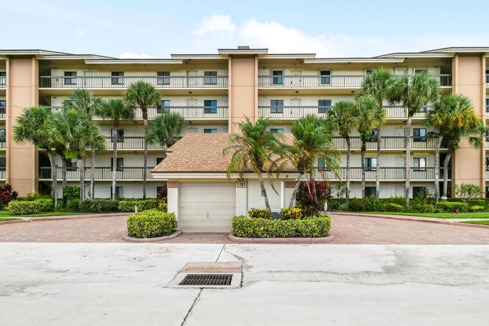 1701 Marina Isle Way, Unit 301, Jupiter, FL 33477 Photo