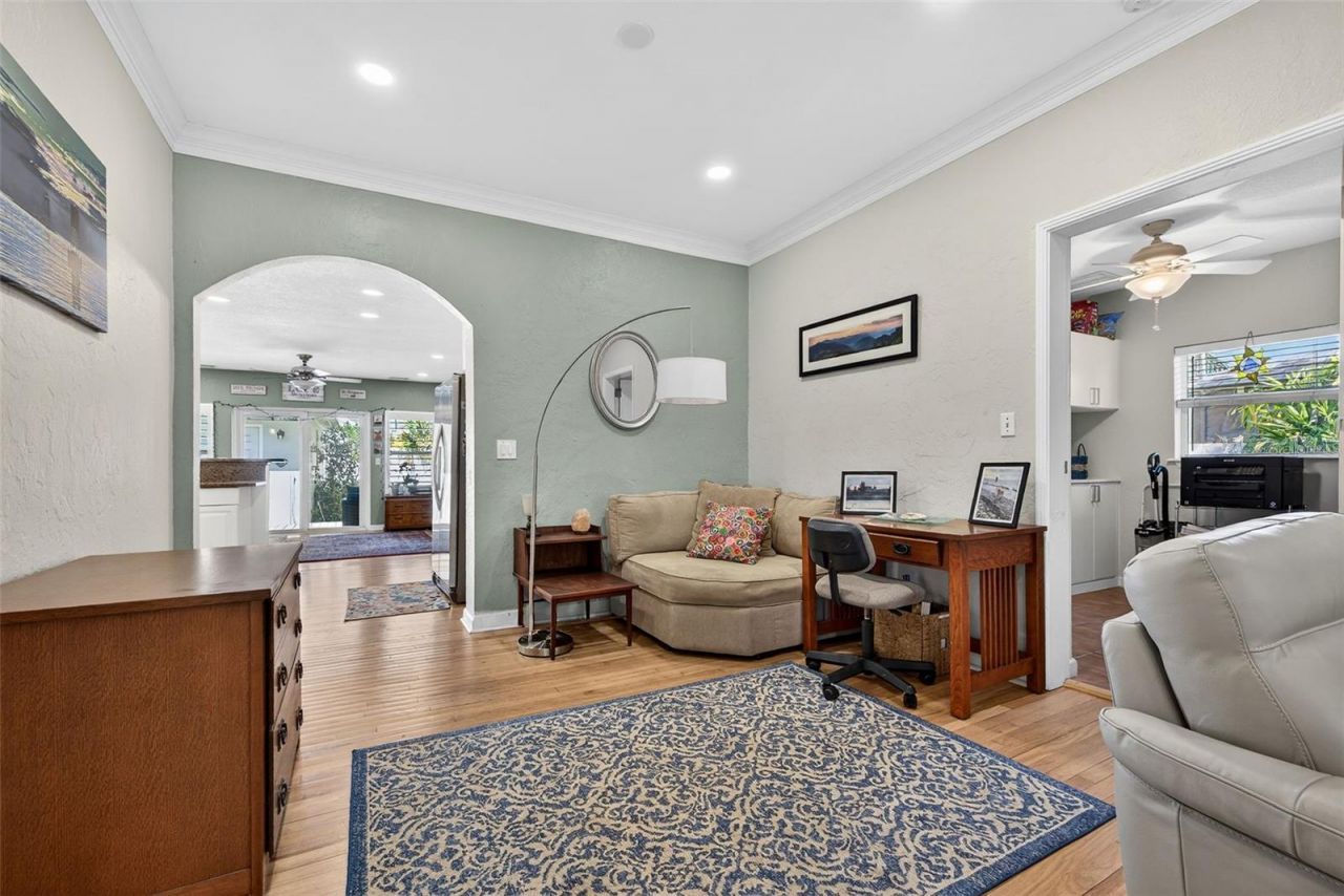 169 27th Avenue N, Saint Petersburg, FL 33704 Photo